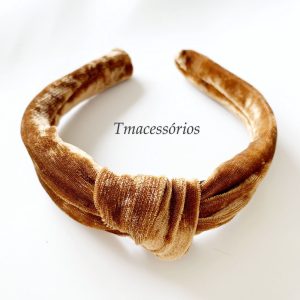 Tiara Nózinho Marrom Clara Veludo Rígida