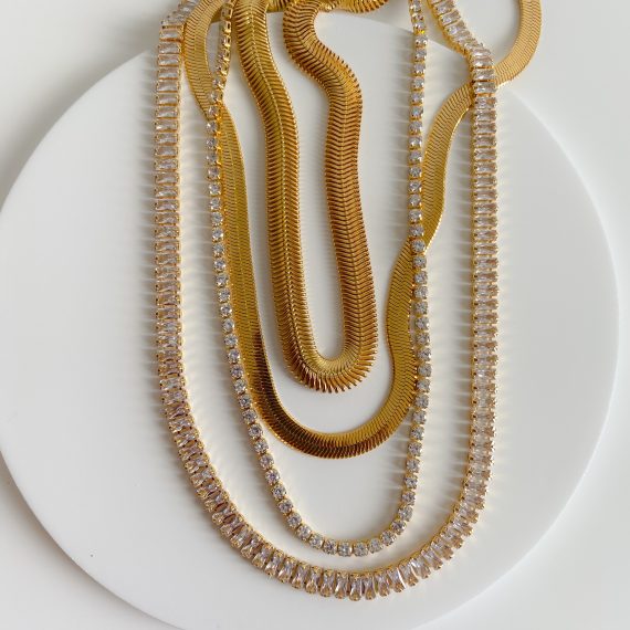 Colar Choker Malha Flexível Rabo de Rato Banhado em Ouro