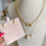 Colar Laço Transversal Gordinha Cravejado Banhado em Ouro