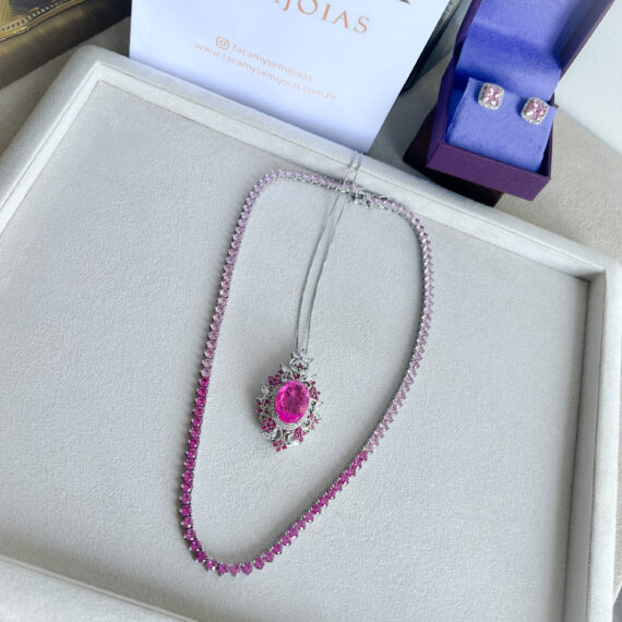 Colar Detalhes Luxo Pink Barbie Fusion Oval Banhado em Rodio Branco