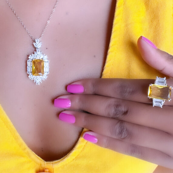 Anel Quadrado Details Heliodoro Cristal Banhado em Prata 925