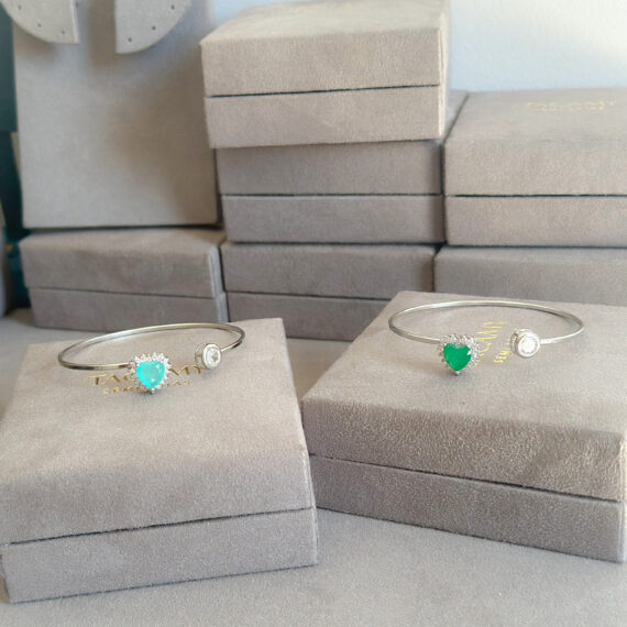 Bracelete Coração Esmeralda Colombiana Fusion e ponto de Luz Aberto em Ródio Branco