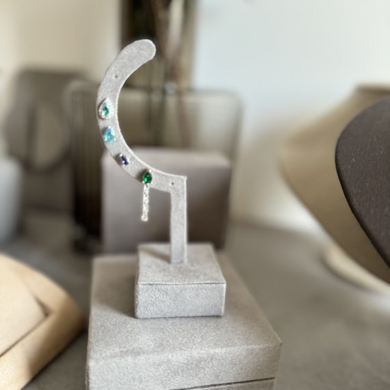 Brinco Gotinha Mini Safira Cristal Banhado em Ródio Branco