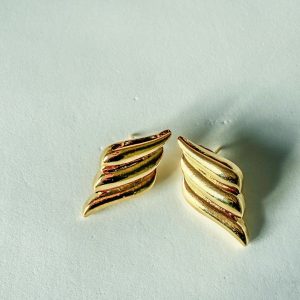 Brinco Losango Liso Gomos Banhado em Ouro