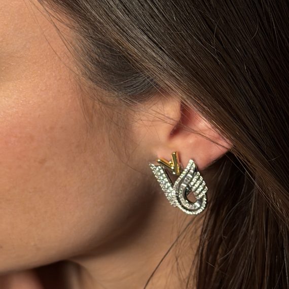 Brinco Gota Vazado Navetes Detalhes Banhado em Ródio Branco