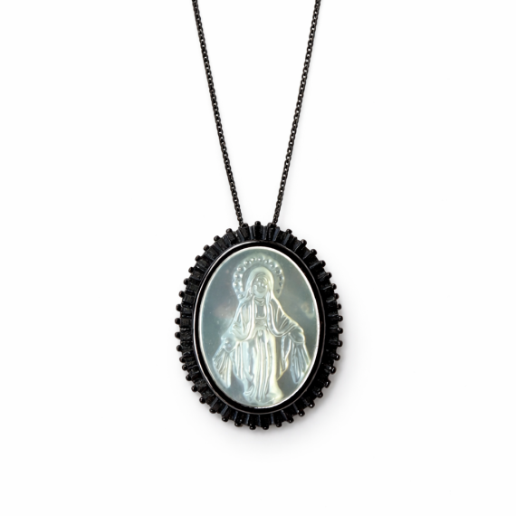 Colar Oval Mandala Nossa Senhora das Graças em Madrepérola Banhado em Ródio Negro
