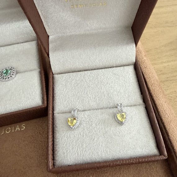 Brinco Pêndulo Coração Safira Amarelo Cristal Banhado em Ródio Branco