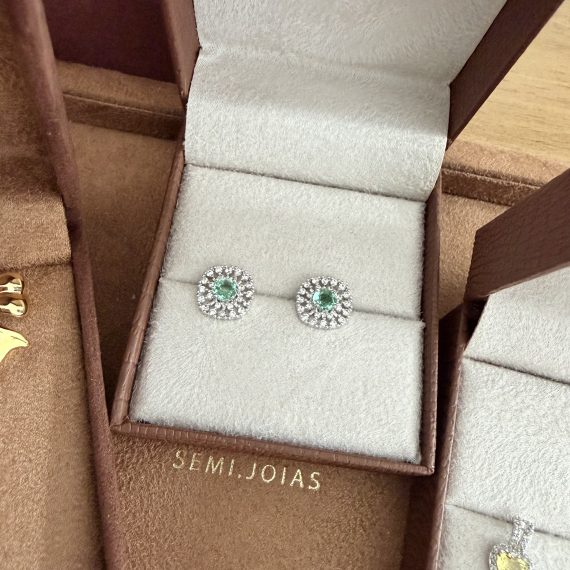 Brinco Pontilhado Ponto de Luz Turmalina Menta Banhado em Ródio Branco
